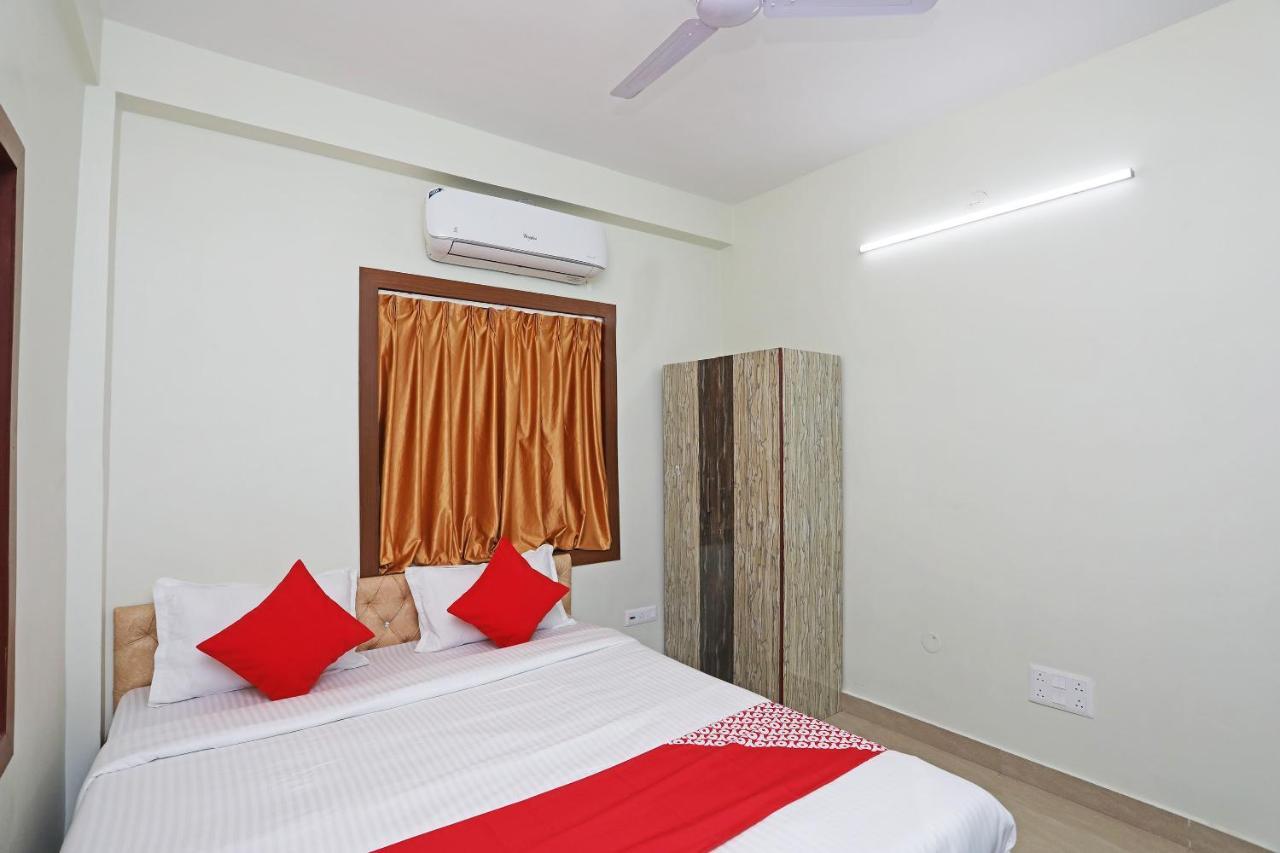 Oyo 17187 Urban Casa Hotell Calcutta Exteriör bild